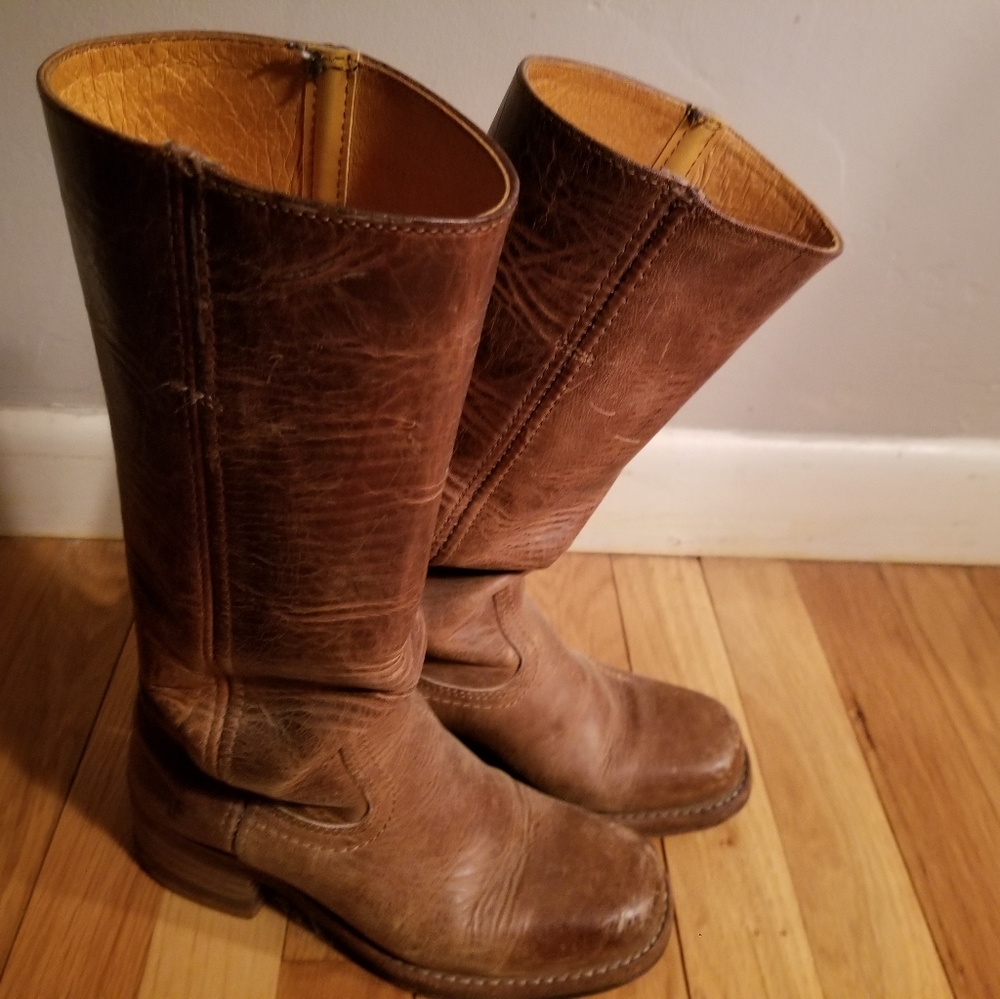 Frye campus boot size 5.5
